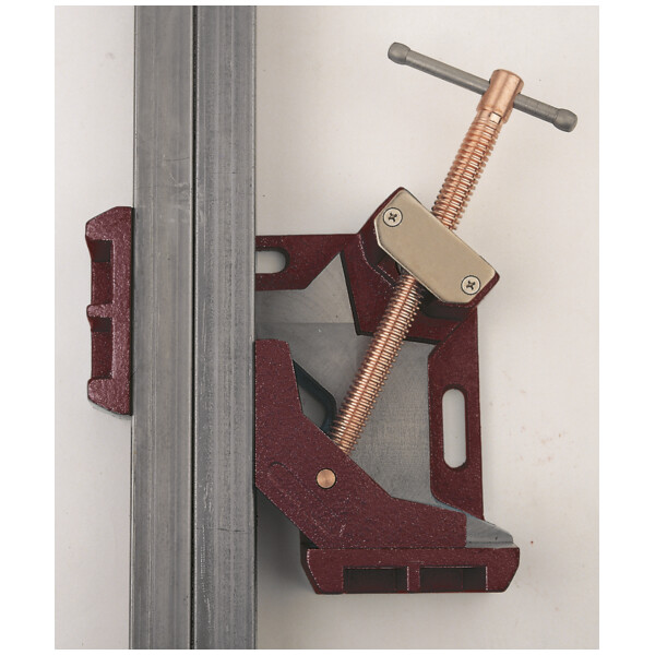 Presse d'angle pour metal